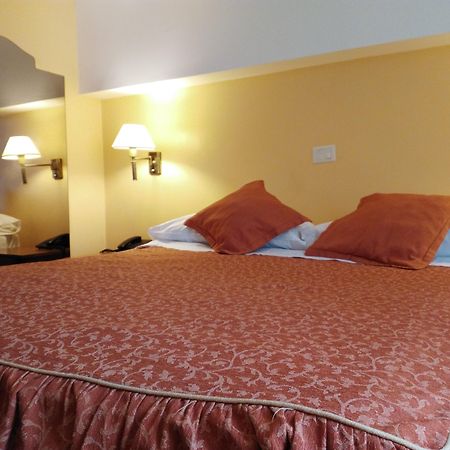 Hotel A&B Internacional Buenos Aires Eksteriør billede