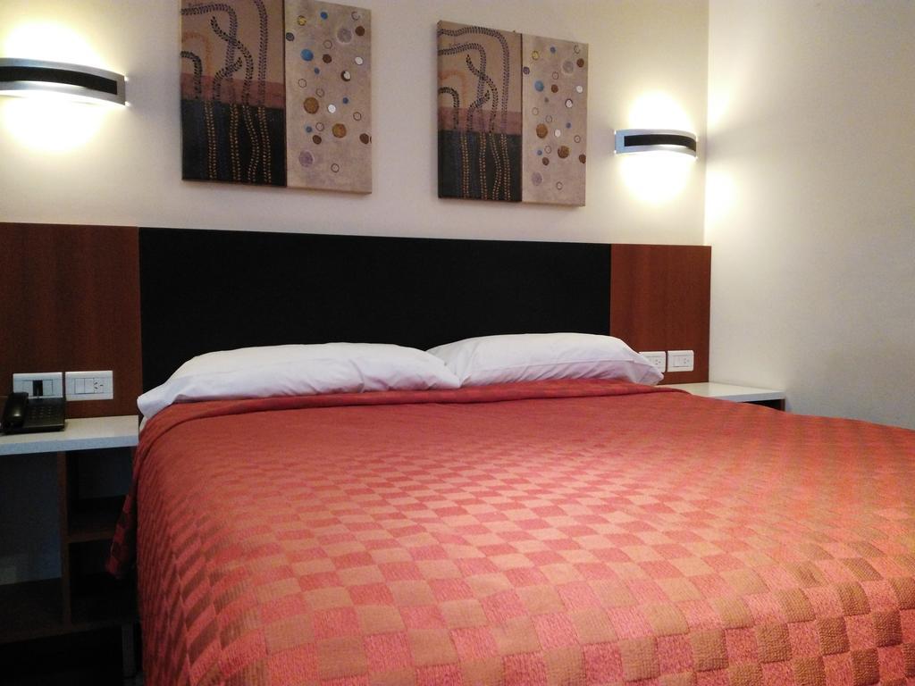 Hotel A&B Internacional Buenos Aires Eksteriør billede